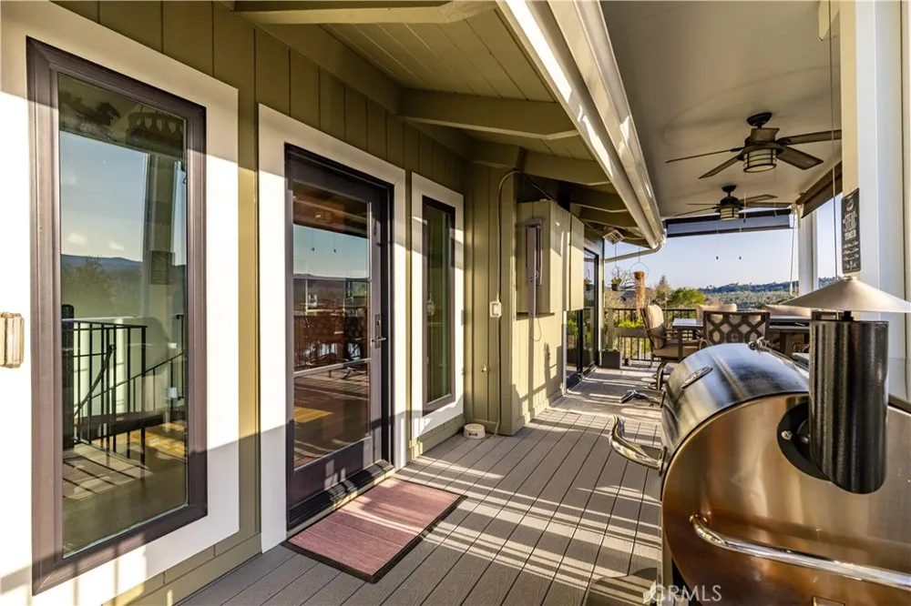 8214 Bass Point Road Bradley, CA 93426
