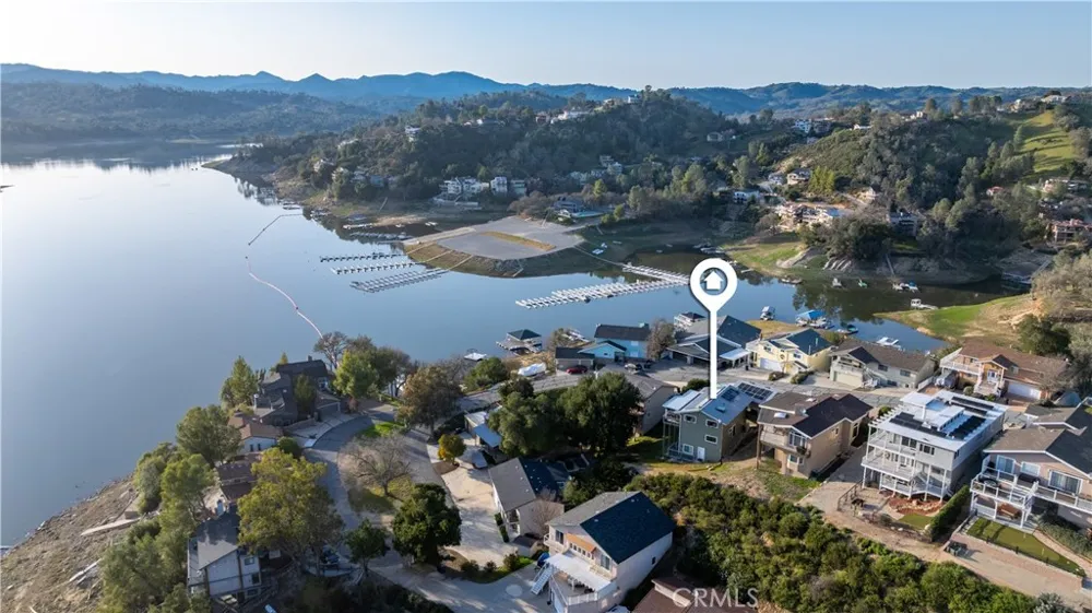 8214 Bass Point Road Bradley, CA 93426