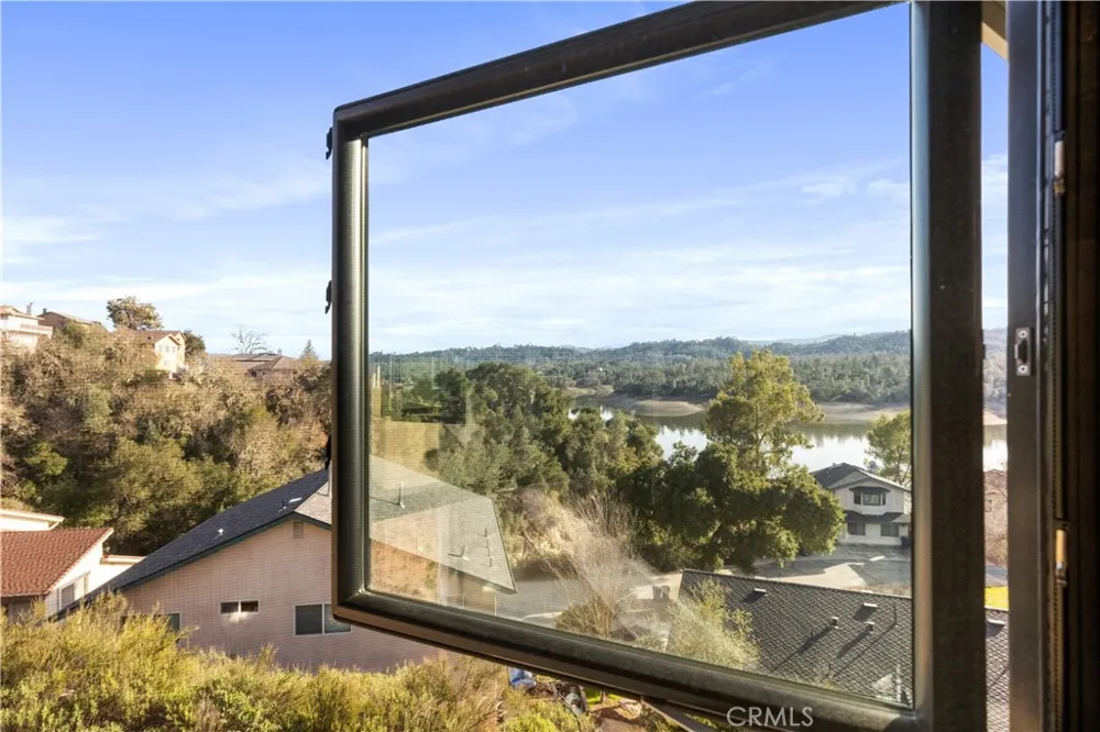 8214 Bass Point Road Bradley, CA 93426