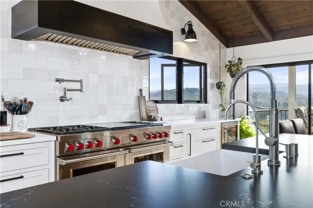 8214 Bass Point Road Bradley, CA 93426