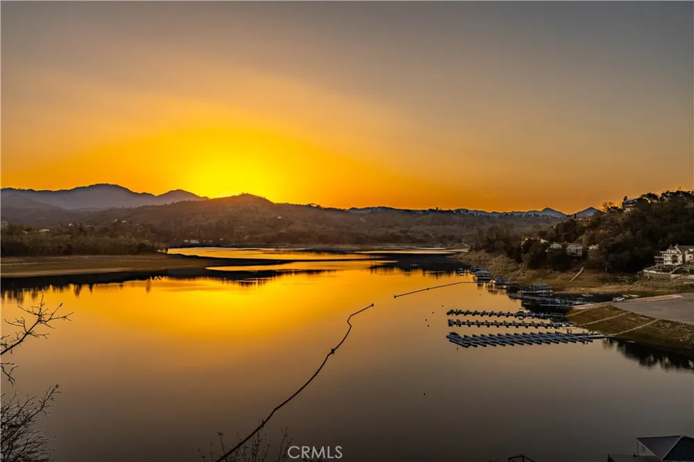 8214 Bass Point Road Bradley, CA 93426