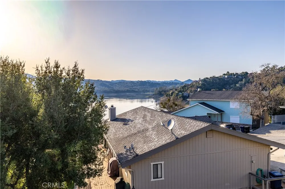 8214 Bass Point Road Bradley, CA 93426