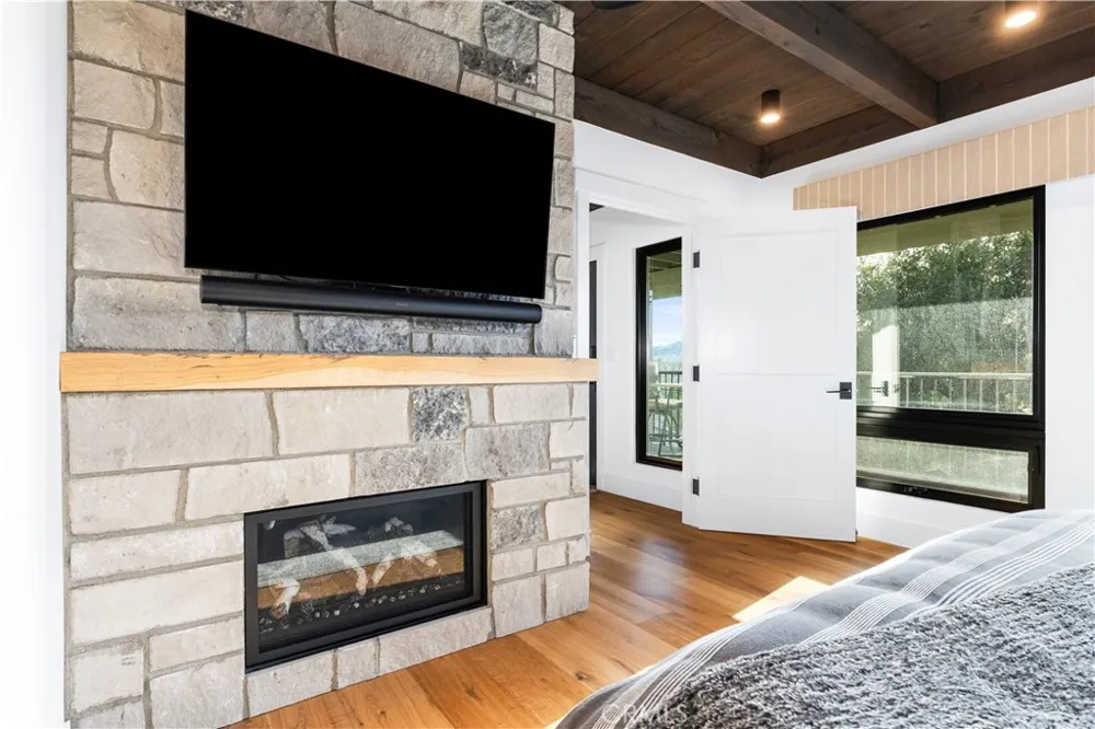 8214 Bass Point Road Bradley, CA 93426