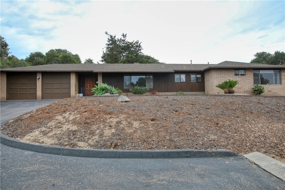 910 12th Street Grover Beach, CA 93433