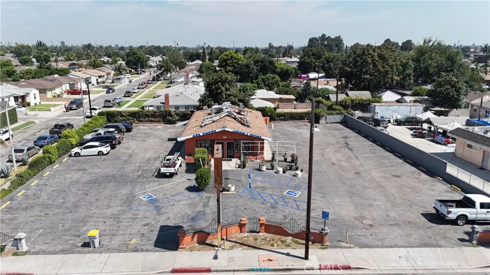 2201 E Alondra Compton, CA 90221