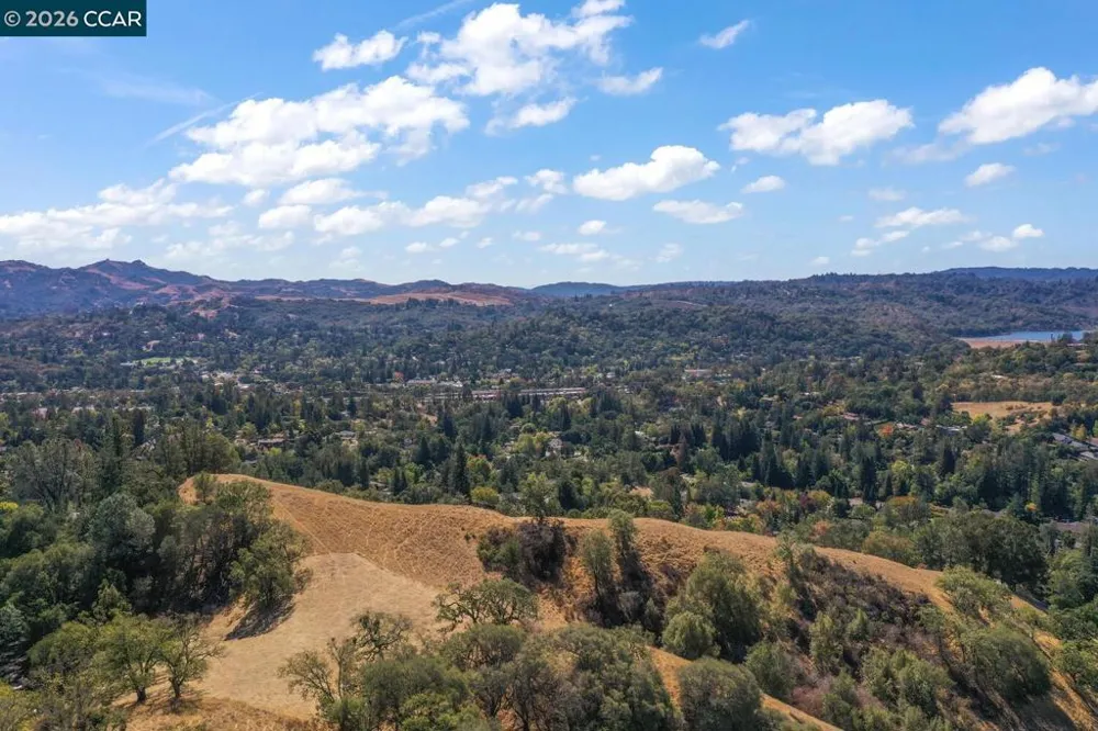 Monticello Rd. Lafayette, CA 94549
