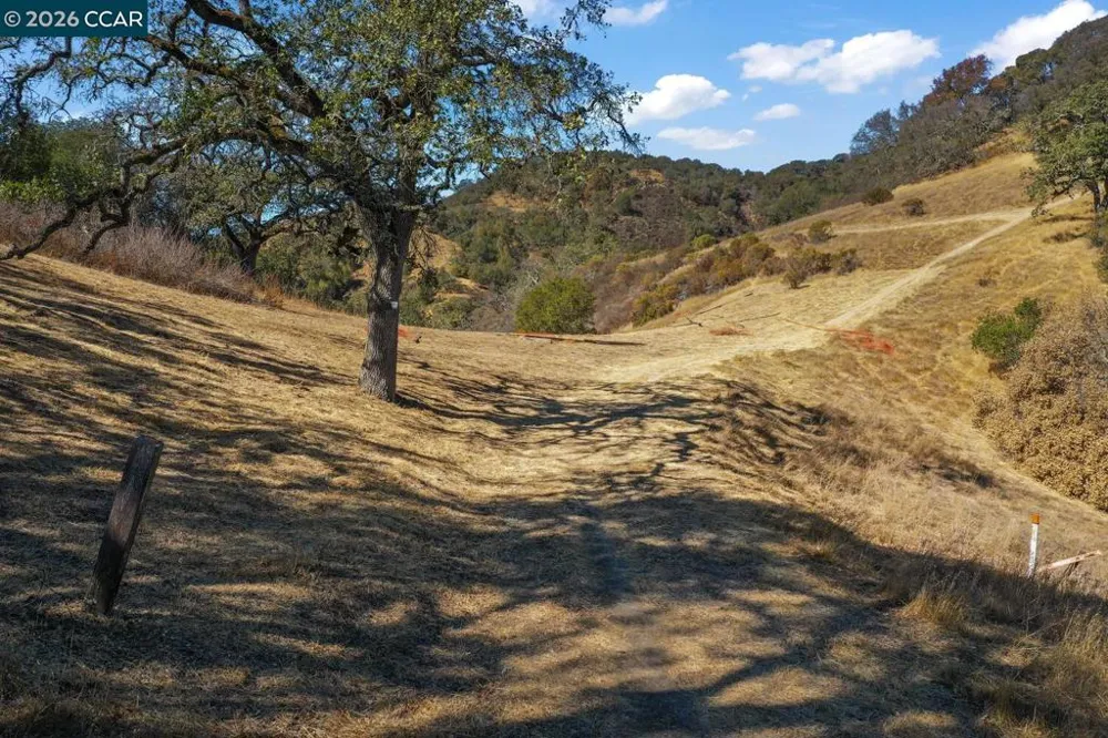Monticello Rd. Lafayette, CA 94549