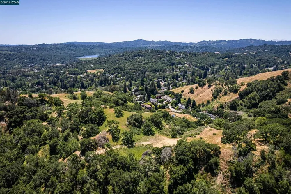 Monticello Rd. Lafayette, CA 94549