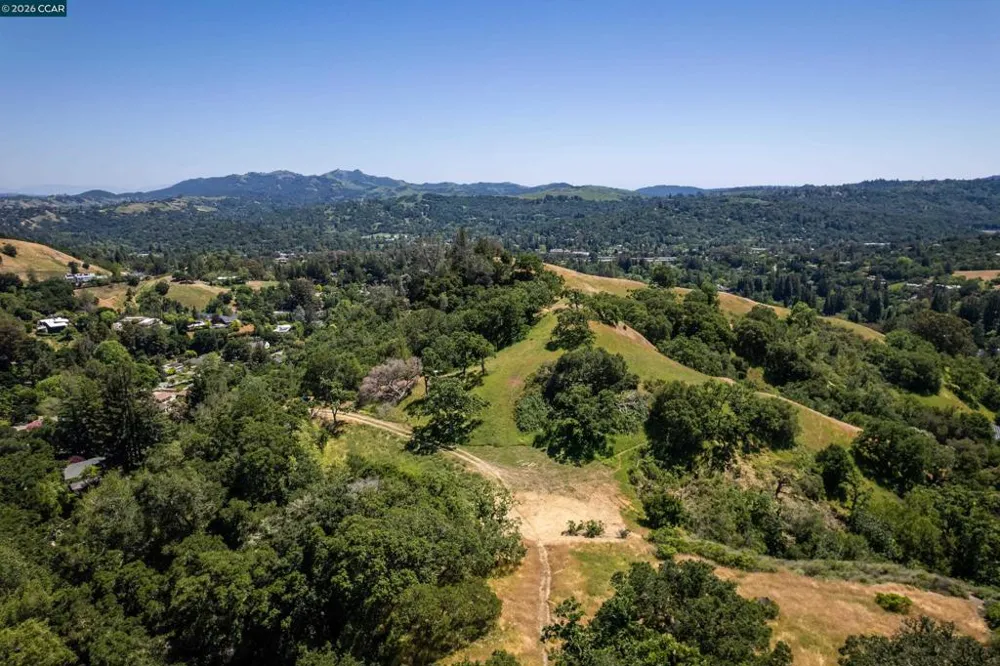 Monticello Rd. Lafayette, CA 94549