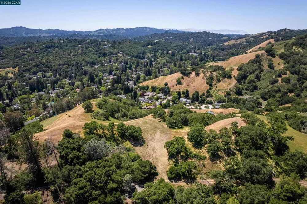 Monticello Rd. Lafayette, CA 94549