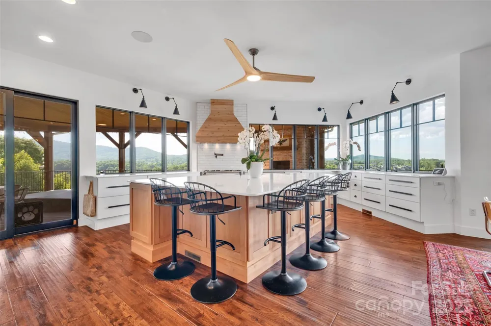 26 Bonnies Cove Trail Mills River, NC 28759