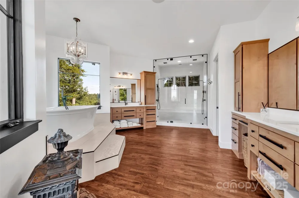 26 Bonnies Cove Trail Mills River, NC 28759