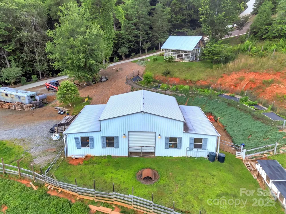 26 Bonnies Cove Trail Mills River, NC 28759