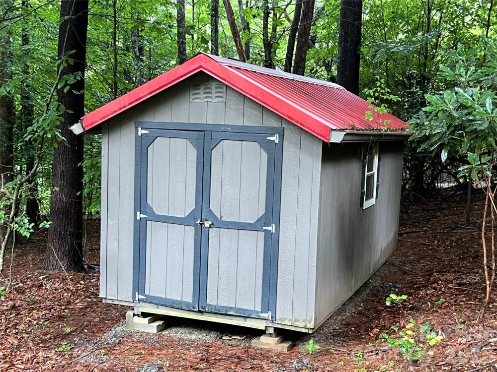 TBD Staghorn Road Purlear, NC 28665
