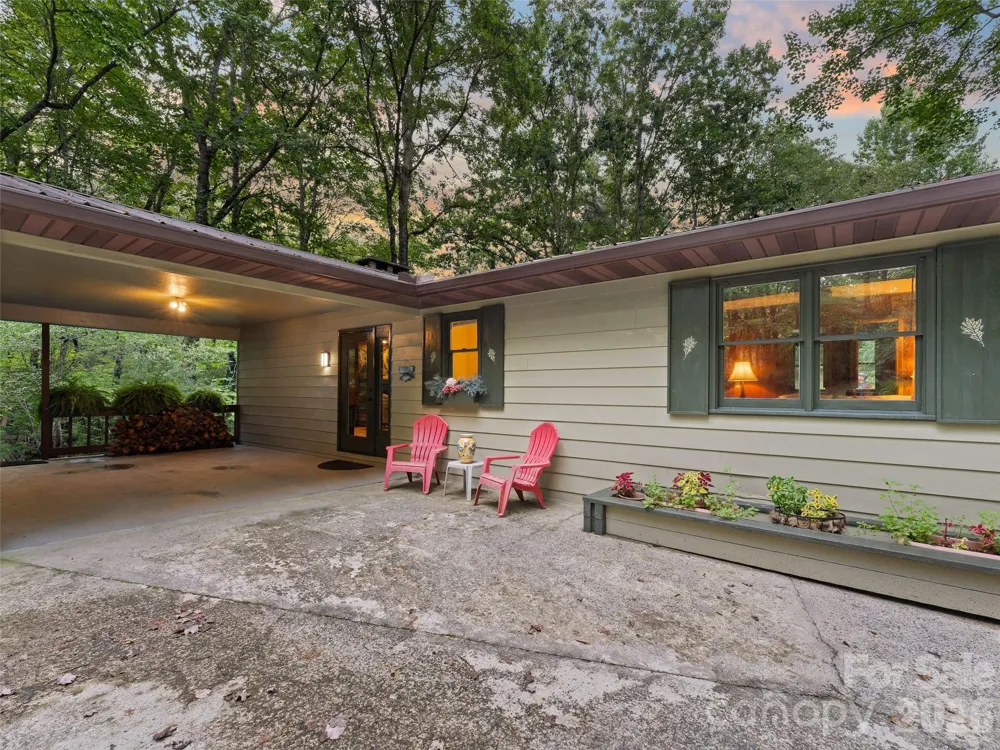 219 Kentwood Lane Pisgah Forest, NC 28768