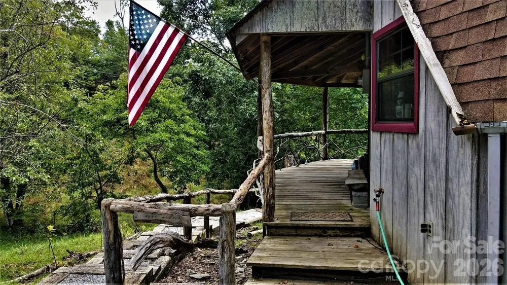 745 Broom Road Tuckasegee, NC 28783