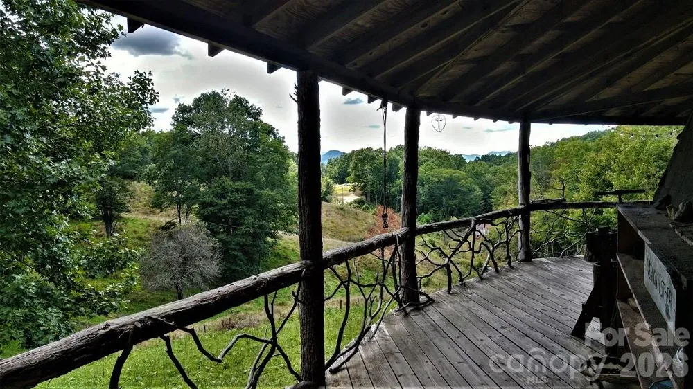 745 Broom Road Tuckasegee, NC 28783