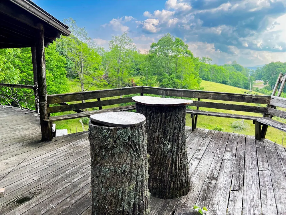745 Broom Road Tuckasegee, NC 28783