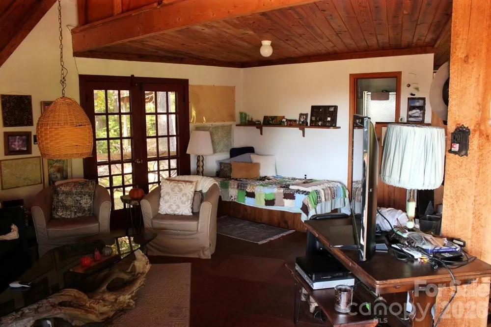 745 Broom Road Tuckasegee, NC 28783
