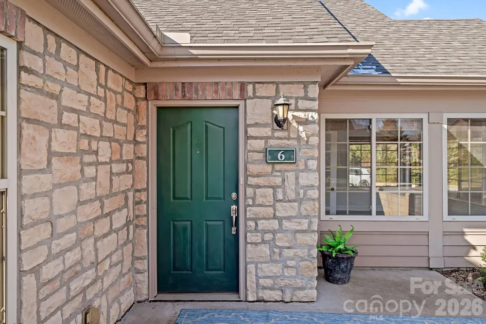 6 Mountain Meadow Circle Weaverville, NC 28787