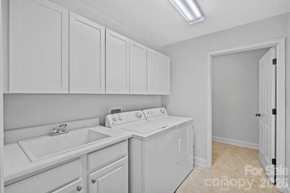 6 Mountain Meadow Circle Weaverville, NC 28787