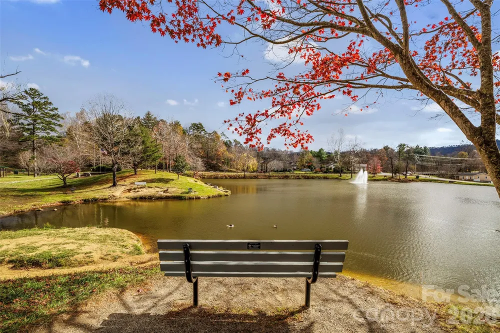 6 Mountain Meadow Circle Weaverville, NC 28787