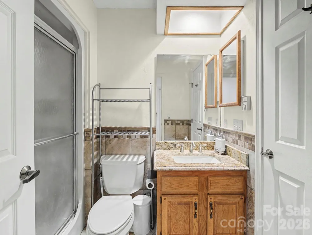605 Red Oak Drive Hendersonville, NC 28791
