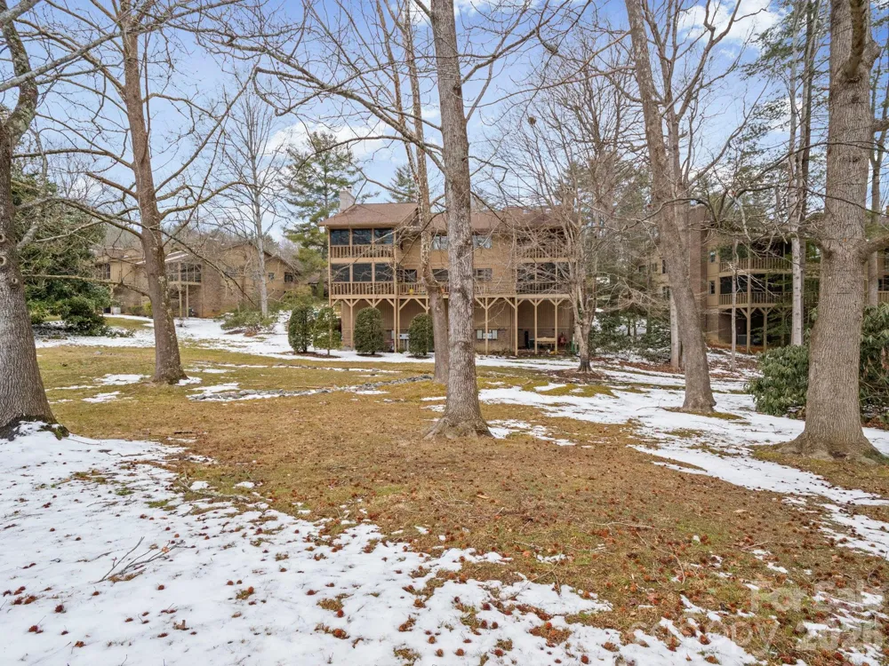 605 Red Oak Drive Hendersonville, NC 28791