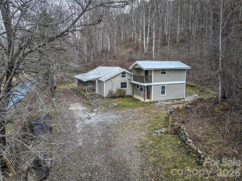 1101 Otter Creek Road Topton, NC 28781