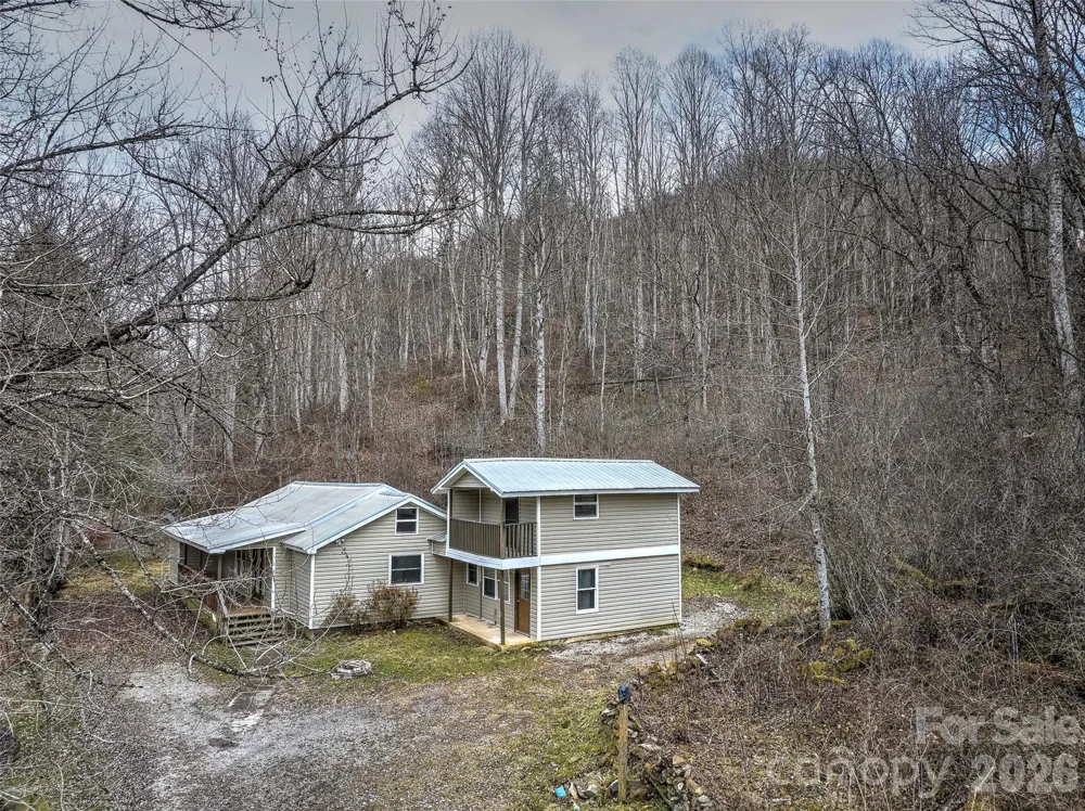 1101 Otter Creek Road Topton, NC 28781