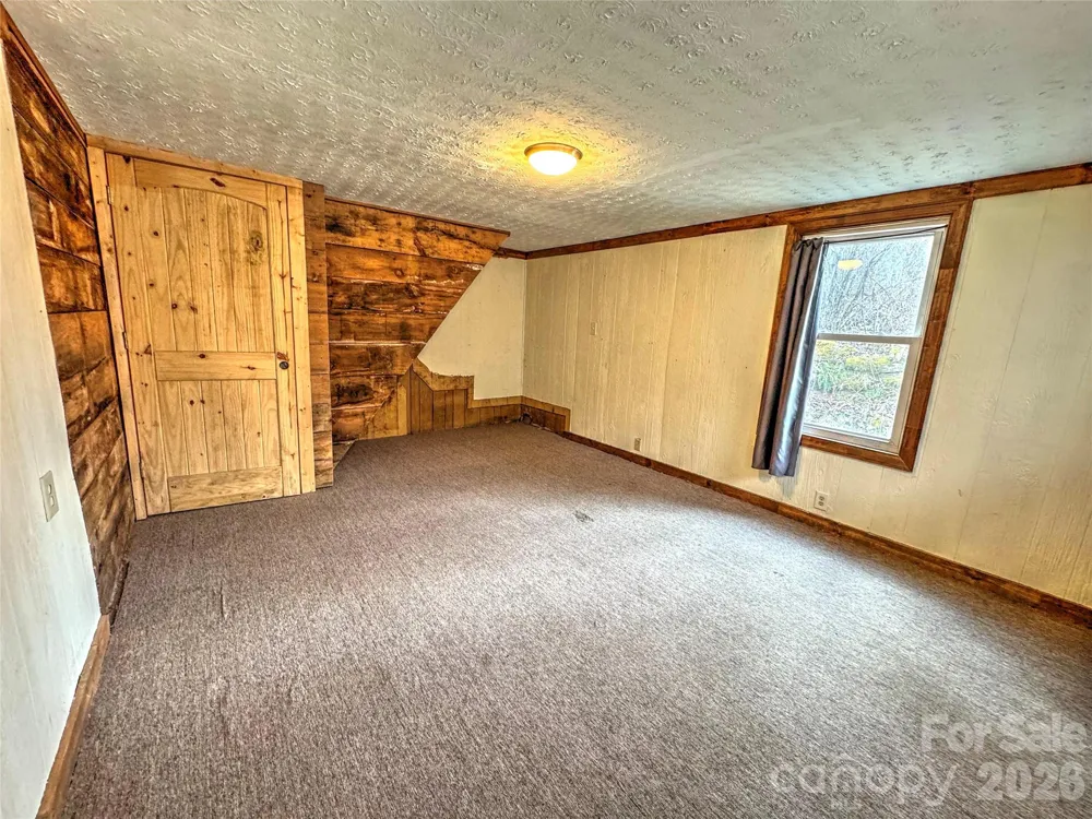 1101 Otter Creek Road Topton, NC 28781