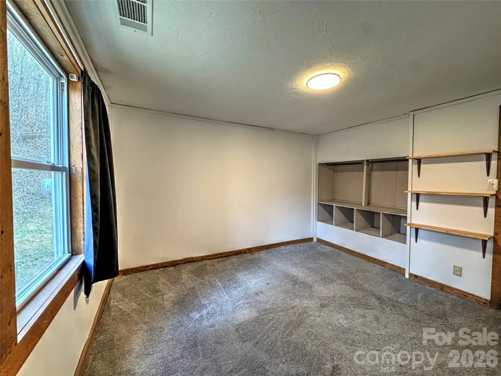 1101 Otter Creek Road Topton, NC 28781