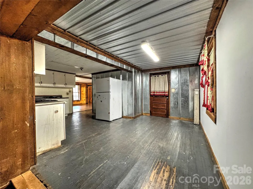 1101 Otter Creek Road Topton, NC 28781
