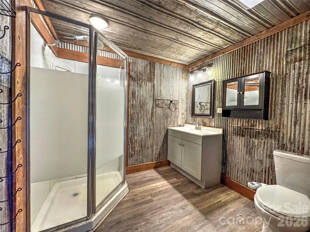 1101 Otter Creek Road Topton, NC 28781