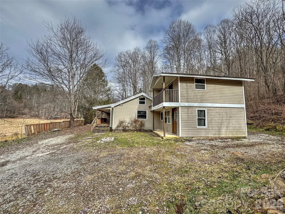 1101 Otter Creek Road Topton, NC 28781