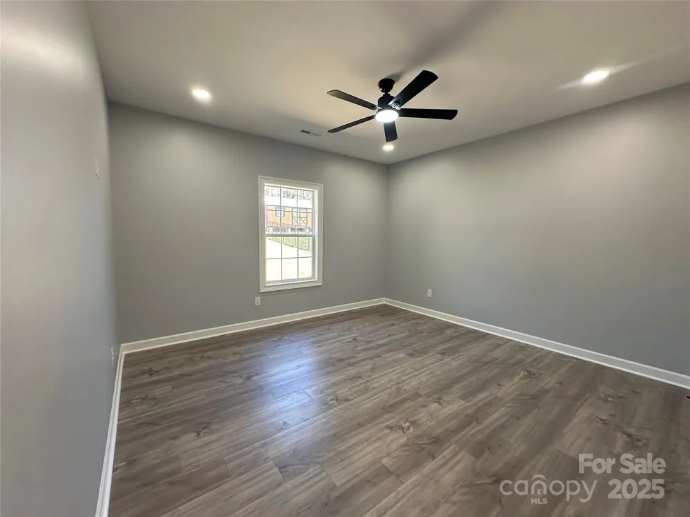 167 Harbor Point Drive Cherryville, NC 28021