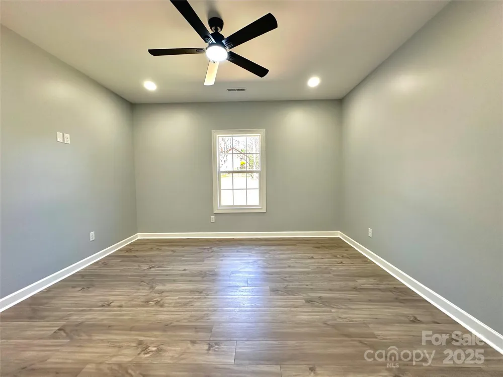 167 Harbor Point Drive Cherryville, NC 28021