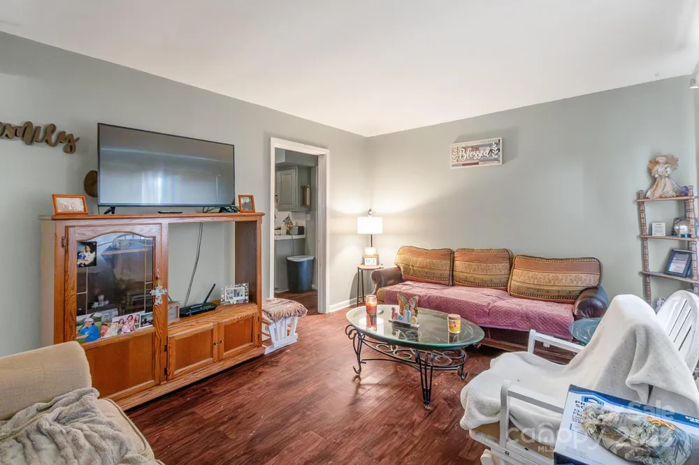 940 W End Road Chester, SC 29706