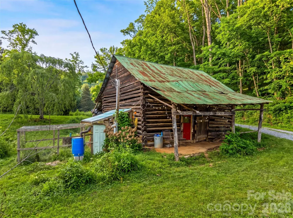 198 Brooks Branch Road Leicester, NC 28748