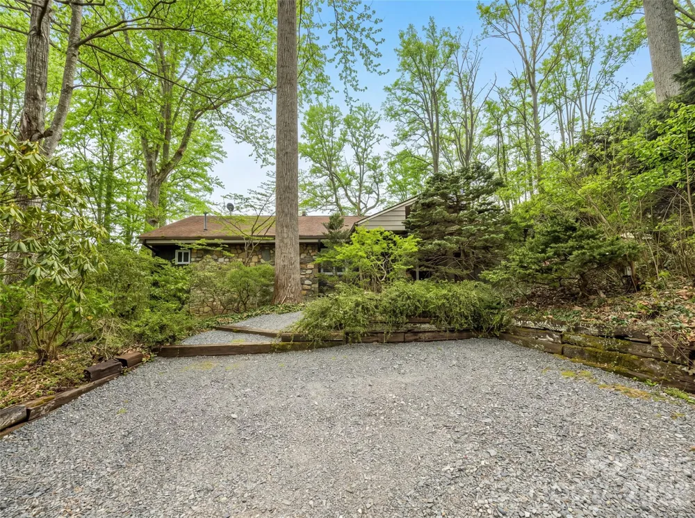 198 Brooks Branch Road Leicester, NC 28748