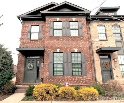100 Linestowe Drive