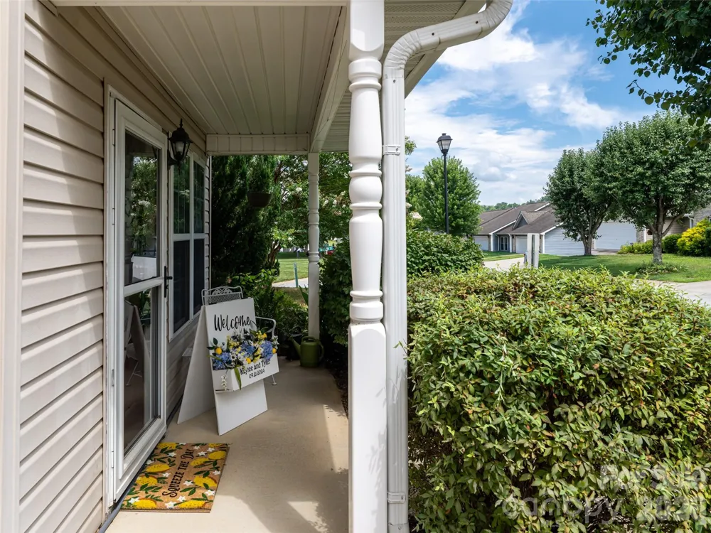 93 Sunny Meadows Boulevard Arden, NC 28704