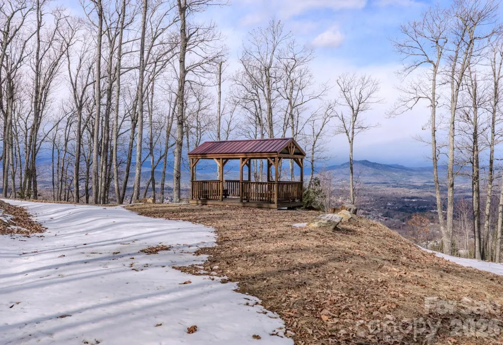 2724 Mountain Crest Drive S #75 Marion, NC 28752