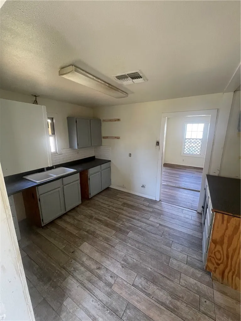 1733 Karen Drive Corpus Christi, TX 78416