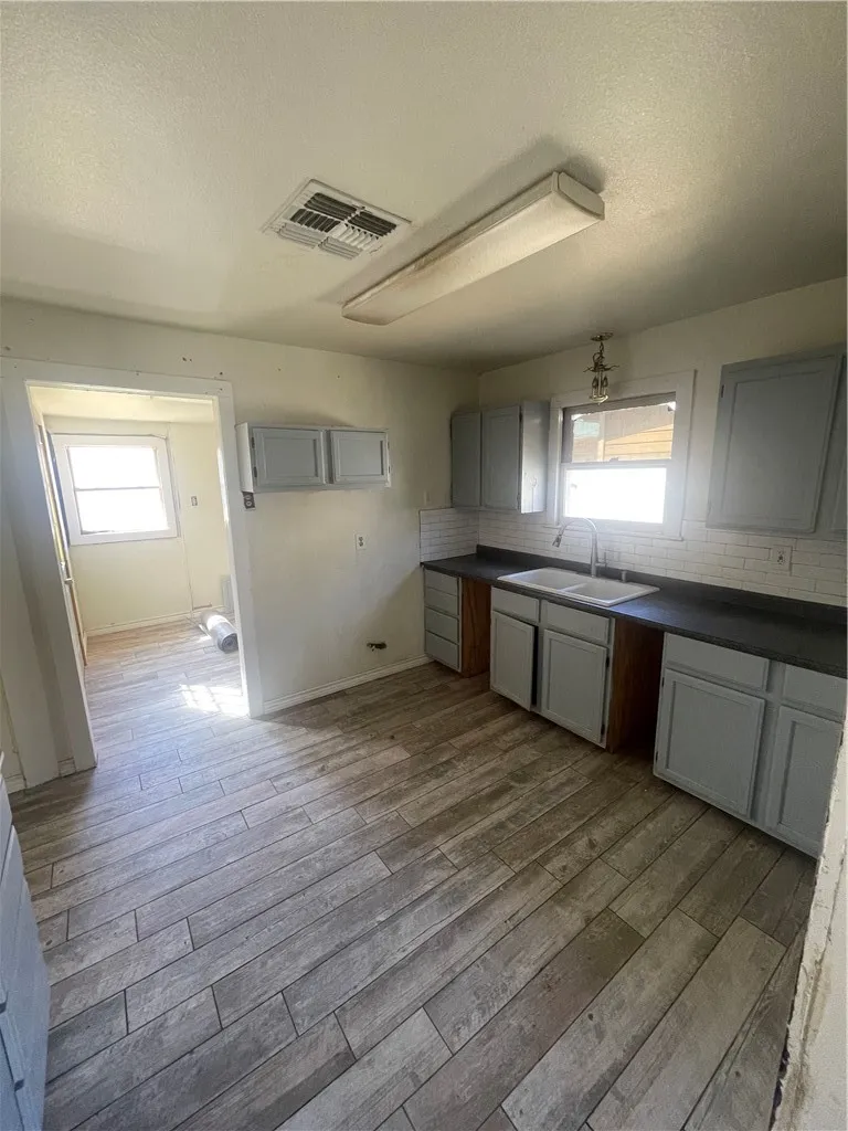 1733 Karen Drive Corpus Christi, TX 78416