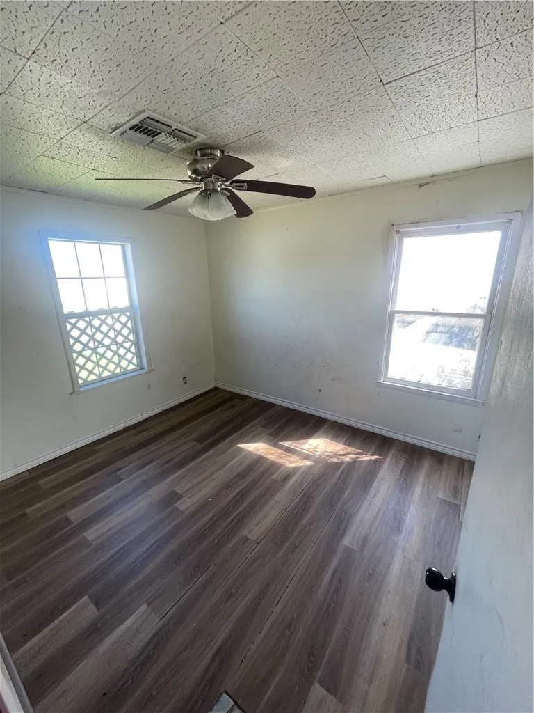 1733 Karen Drive Corpus Christi, TX 78416