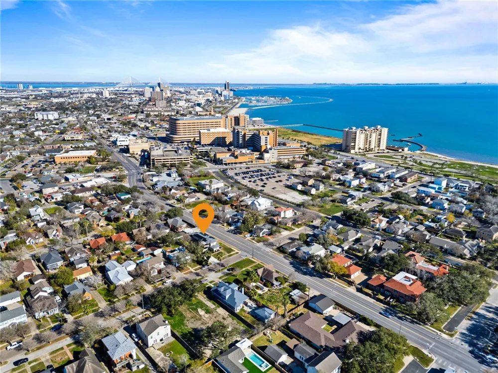 302 Cole Street Corpus Christi, TX 78404