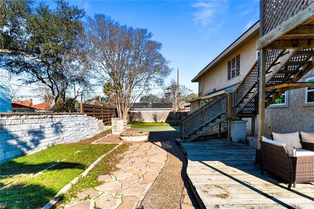 302 Cole Street Corpus Christi, TX 78404