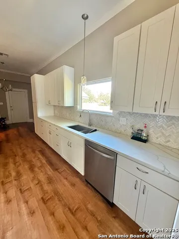 708 s 7th street Kenedy, TX 78119