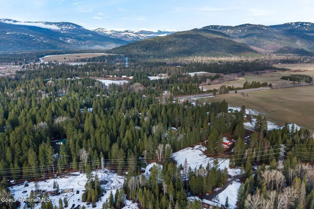 842 Samuels Road Sandpoint, ID 83864